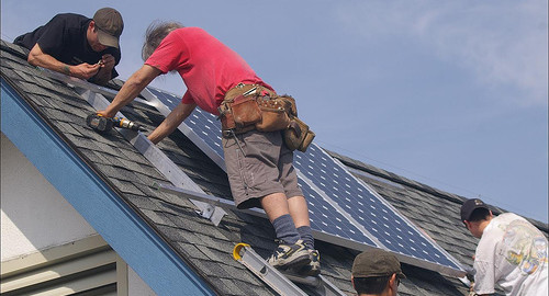 Solar Power Devotees Install 20 Solar Panels At Their North Carolina Home